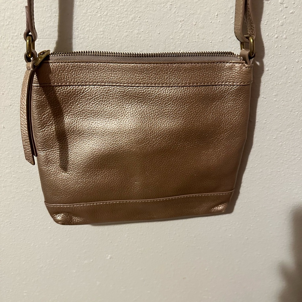 Fossil metallic gold crossbody purse